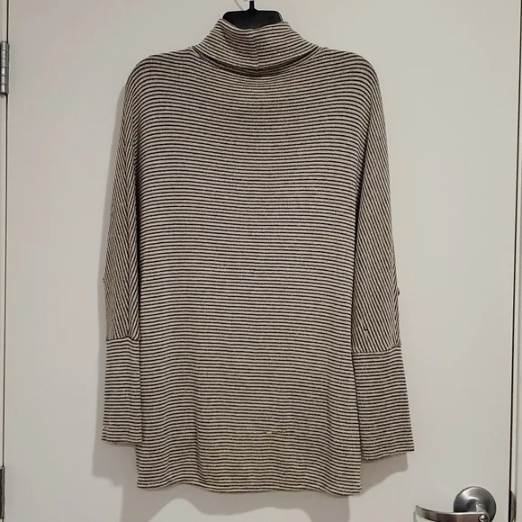 Cowl neck wrap across lightweight striped long sleeve sweater top Small - Picture 8 of 8